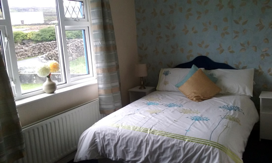 Twin Room, Cois Cuain B&B, Inis Meain.